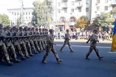 На репетиции парада ко Дню независимости украинские военные опять скандировали «Путин — х**ло» (видео) - sharij.net - Киев
