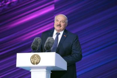 Александр Лукашенко - Лукашенко выступил за продление аренды Россией военных баз - mk.ru - Россия - Белоруссия