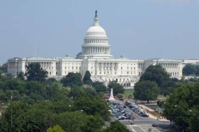 Дональд Трамп - Джо Байден - Полицейского, застрелившего ветерана во время штурма Капитолия, оправдали - aif.ru - США - Вашингтон