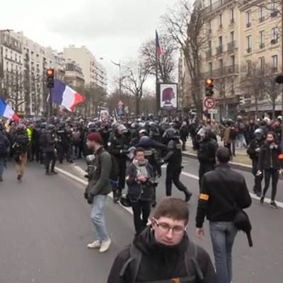 Во Франции - Очередные акции против санитарных пропусков пройдут сегодня во Франции - radiomayak.ru - Франция - Париж