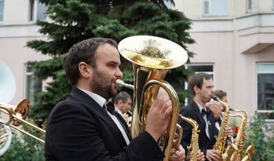 Тюменский филармонический оркестр принял нового дирижера с огромным опытом работы - nashgorod.ru - Москва - Тюмень