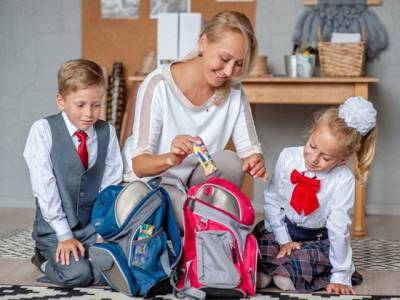 Готовимся к 1 сентября: куда «уходят» школьные пособия на Южном Урале - u24.ru - Россия