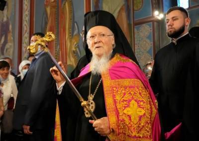 Владимир Зеленский - вселенский патриарх Варфоломей - Вселенский Патриарх посещает Украину в знак поддержки независимости страны - enovosty.com - Украина - Киев