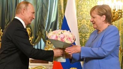 Владимир Путин - Ангела Меркель - В Китае прочитали характер Путина по подаренным Меркель цветам - 5-tv.ru - Россия - Китай