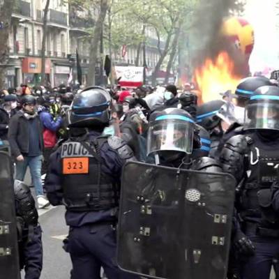 Беспорядки произошли на акции протеста против санитарных пропусков в Монпелье - radiomayak.ru - Франция - Париж