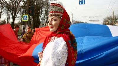 Александр Петров - 22 августа День флага Российской Федерации - 5-tv.ru - Москва - Россия - РСФСР