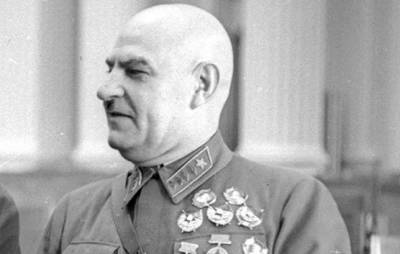 Каких военачальников Красной Армии понизили в звании в Великую Отечественную - russian7.ru - Германия - Севастополь