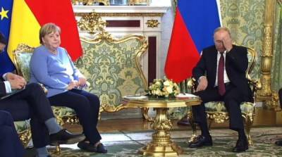 Владимир Путин - Алексей Навальный - Ангела Меркель - В Германии оценили поведение Путина на встрече с Меркель - newzfeed.ru - Россия - Германия