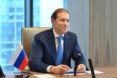 Денис Мантуров - Мантуров рассказал о разработке нового самолета «Судного дня» - lenta.ru - Россия
