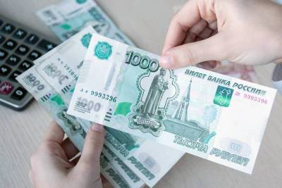 Владимир Путин - Сергей Леонов - Свежие новости России о зарплате бюджетникам в 2021 году - yur-gazeta.ru - Россия
