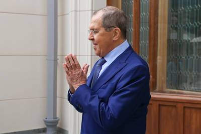 Владимир Путин - Сергей Лавров - Лавров перечислил мешающие развитию России факторы - lenta.ru - Россия