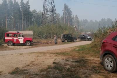 Сады и две базы отдыха эвакуируют из-за пожара под Первоуральском - eburg.mk.ru - Россия - Свердловская обл. - Первоуральск