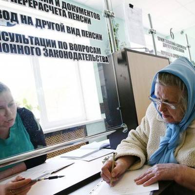 Владимир Путин - Ольга Баталина - Выплата пенсионерам 10.000 рублей - radiomayak.ru - Россия