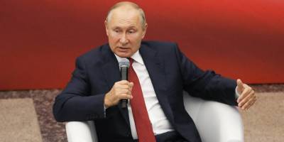 Владимир Путин - Путин назвал "Бессмертный полк" "человеческой рекой памяти, гордости и надежды на лучшее будущее" - ruposters.ru - Россия