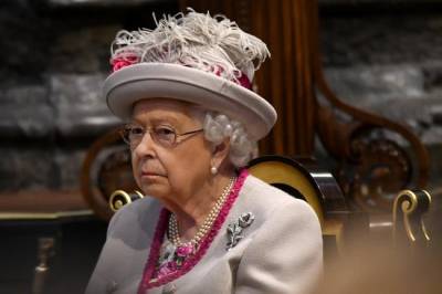 Елизавета II - принц Гарри - Меган Маркл - Елизавета Королева - Гарри - Елизавета II хочет засудить своего внука Гарри за клевету - infox.ru - США - Англия