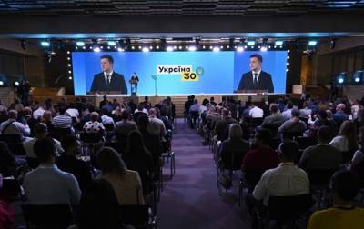 Владимир Зеленский - Зеленский хочет помиловать осужденных ветеранов - korrespondent.net - Украина