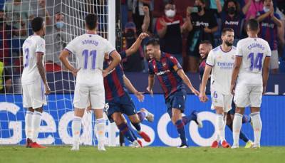 Реал Мадрид - Реал в невероятном матче с шестью голами сыграл вничью с Леванте - sportarena.com - Испания - Мадрид