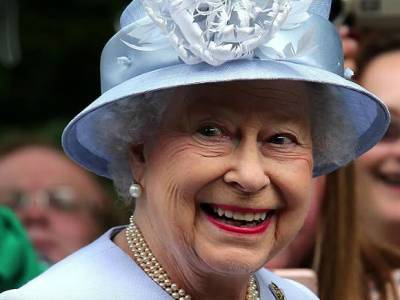 Елизавета II - принц Гарри - принцесса Диана - Меган Маркл - The Sun: Елизавета II готова подать в суд на своего внука принца Гарри - rosbalt.ru