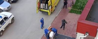 В Бердске из окна многоэтажки выпал мужчина - runews24.ru - Новосибирск - Новосибирская обл. - Бердск