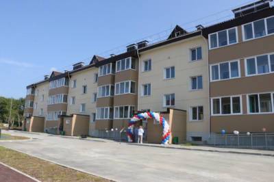 36 семей получили ключи от новых квартир в Александровске-Сахалинском - sakhalin.info - Сахалинск