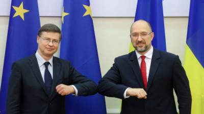 Валдис Домбровскис - Денис Шмыгаль - Украина выполнила условия для следующего транша от ЕС, — Шмыгаль - hubs.ua - Украина
