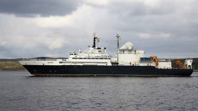 Capital: Ирландию напугал "деликатный маневр" секретного корабля ВМФ РФ у ее берегов - inforeactor.ru - Россия - Англия - Ирландия