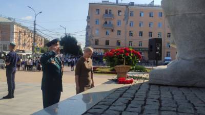 В Рязани прошло возложение цветов в честь годовщины Курской битвы - 7info.ru - Рязань - Курск
