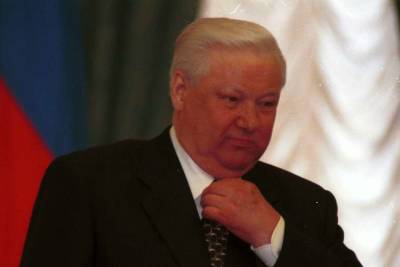 Владимир Ленин - Борис Ельцин - Брат Ельцина назвал его «символом человеческого позора» - mk.ru - Россия - Свердловская обл.