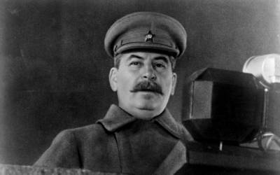 Как Сталин отреагировал на нападение Гитлера: в чём его обвинял Хрущёв - russian7.ru
