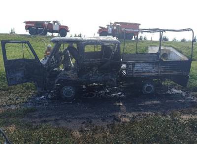 В Удмуртии загорелся автомобиль «УАЗ» после столкновения с «Мерседесом» - gorodglazov.com - респ. Удмуртия - Ижевск - район Дебесский