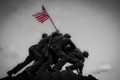 Талибы спародировали самый знаменитый военный снимок США (фото) - sharij.net - США - Афганистан