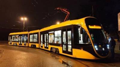 «Татра-Юг» поставила в Киев свой первый низкопольный трамвай - hubs.ua - Украина - Киев - Одесса