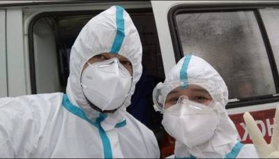 Фельдшер из Усинска Альмира Матякубова: "Не нужно слушать антипрививочников" - komiinform.ru - респ. Коми - Ярославль - Усинск