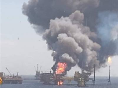 В Мексиканском заливе загорелась нефтяная платформа: один человек погиб, есть травмированные и пропавшие без вести - unn.com.ua - Украина - Киев - Мексика