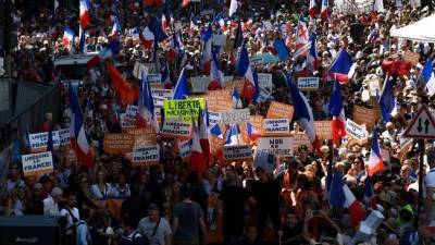 Во Франции - Мирные демонстрации противников санпропусков во Франции переросли в погромы - 5-tv.ru - Австралия - Франция - Европа