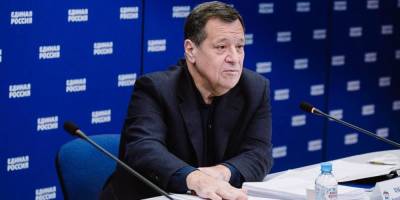Владимир Путин - Андрей Макаров - Депутат: анонсированные Путиным выплаты пенсионерам профинансируют из допдоходов бюджета - ruposters.ru - Россия