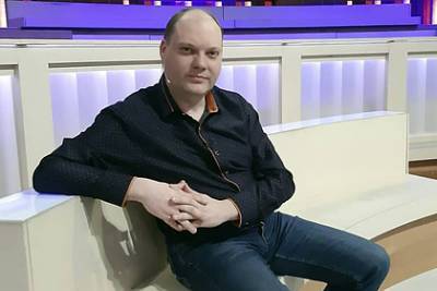 Евгений Тимаков - Российский инфекционист оценил вероятность роста заболеваний COVID-19 осенью - lenta.ru - Россия