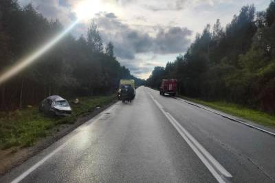 Мотоциклист не справился с управлением и врезался в автомобиль в Псковском районе - mk-pskov.ru - Россия - Псковская обл. - Псков