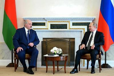 Владимир Путин - Александр Лукашенко - Путин и Лукашенко обсудили учения «Запад-2021» - lenta.ru - Россия - Белоруссия