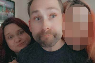 Женщина познакомилась с мужчиной в Tinder и спустя год заподозрила неладное - lenta.ru - Англия