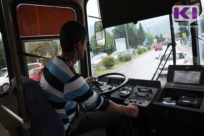 По зарплатам в сферах производства, сельского хозяйства и транспорта в СЗФО Коми уступает только Санкт-Петербургу - komiinform.ru - Санкт-Петербург - респ. Коми - окр.Ненецкий - окр.Сзфо - Новгородская обл.