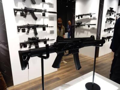 Ежегодно более 100 тыс. автоматов Калашникова уходят на экспорт - vpk-news.ru - Россия - Индия - Эмираты - Абу-Даби - Интерфакс