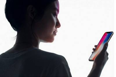 Bloomberg: Apple тестувала підекранний Touch ID в iPhone 13, але відмовилась від нього на користь майбутньої FaceID під екраном - itc.ua - Украина