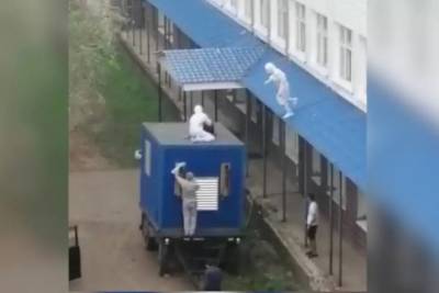 В Башкирии пациент COVID-госпиталя пытался сбежать через окно - ufacitynews.ru - Башкирия - Уфа - Нефтекамск