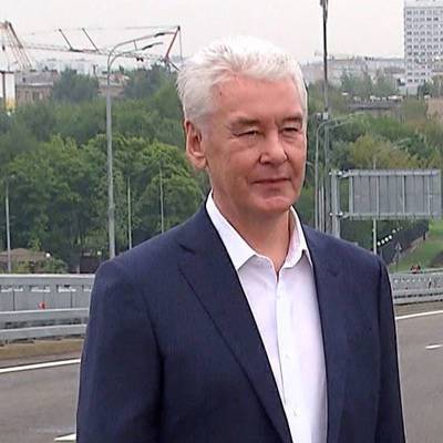 Сергей Собянин - Собянин предложил отменить обязательное ношение масок для учителей на уроках - radiomayak.ru - Москва