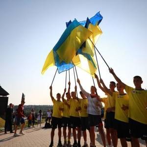 На Хортице состоялся праздничный забег «30 лет спортивные и независимые». Фото - reporter-ua.com - Украина - Лондон - Запорожье