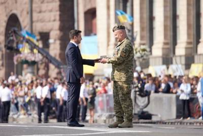 Награды с парада: кому дали Героя Украины, а кто стал Народным артистом - kp.ua - Украина - Мелитополь