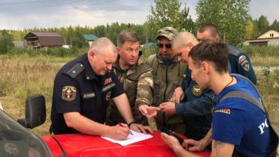 Пожар на Волчихе тушат вертолет МЧС и пожарный поезд (ФОТО) - newdaynews.ru - Екатеринбург - Пермь - Свердловская обл. - Первоуральск
