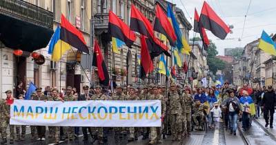 Во Львове День Независимости отпраздновали "Маршем непокоренных" (ФОТО) - dsnews.ua - Украина - Львов