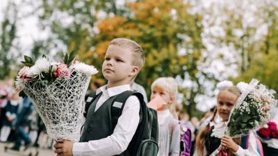 Школьные линейки в Оренбурге пройдут в очном формате - russian.rt.com - Оренбург